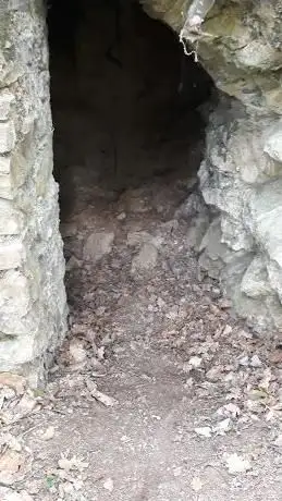 Grotta dietro poggio Calenzano