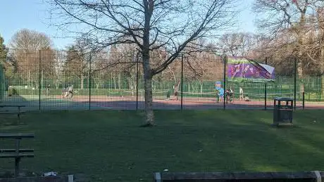Thornes Park