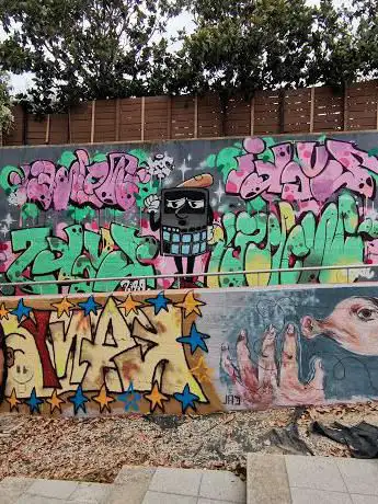 Plaça Miquel Martí i Pol