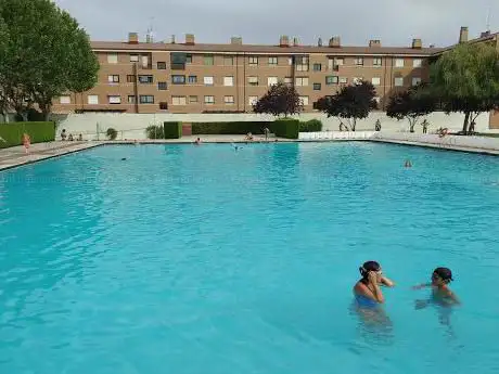 Photo de Piscina Riosol