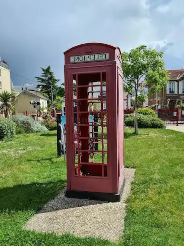 Photo de Square Bognor Régis- aire de jeux