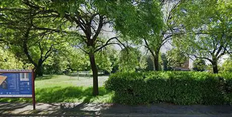 Parco pubblico con campo da Calcetto