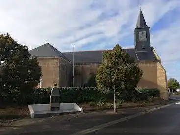 Photo de Eglise Saint-Urbain (St Urbain)