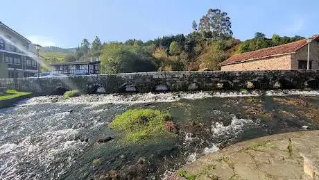 Photo de Oficina de Turismo de Ruente