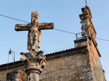 Igrexa de San Miguel de Lores