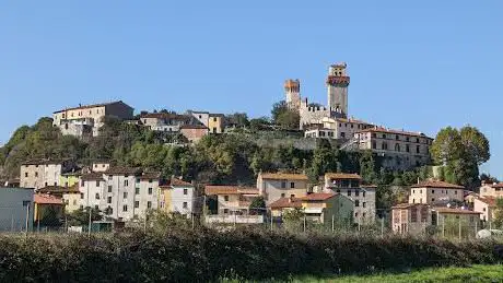 Photo de Campo Sportivo Nozzano Castello