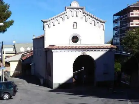 Photo de Madonna delle Grazie Church