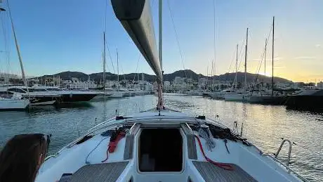 Photo de Barco en Alquiler - Despedidas paseos y celebraciones en barcos y veleros en Málaga.