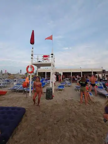Photo de Banzay Beach