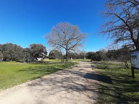 Photo de Ãrea Recreativa La Villa Navalcó