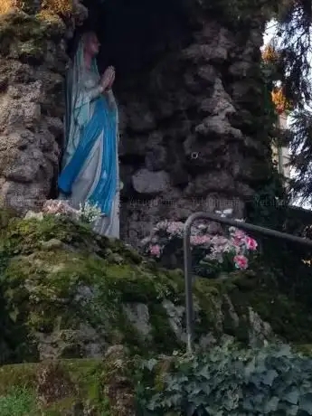 Grotta Di Lourdes