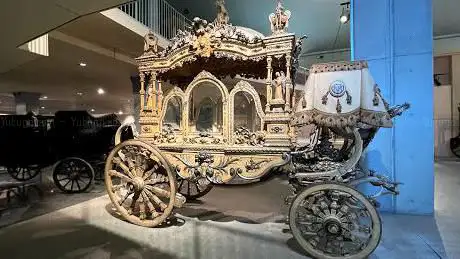 Photo de Museum of Funeral Carriages