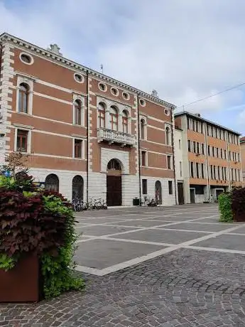 Photo de PromoTurismoFVG InfoPoint di Pordenone