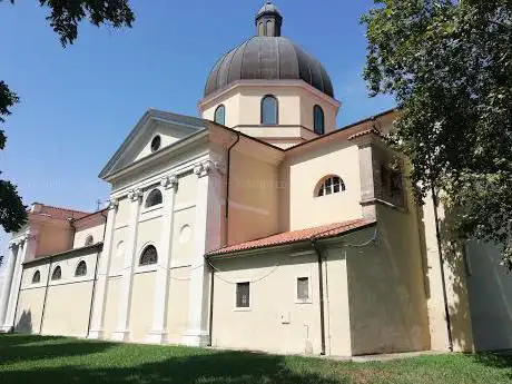 Photo de Chiesa e Santuario della Beata Vergine di Screncis