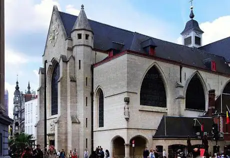 Photo de Houses Neighboring Saint Nicholas Church