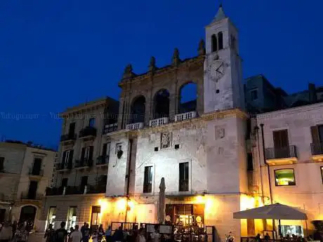 Photo de Piazza Mercantile