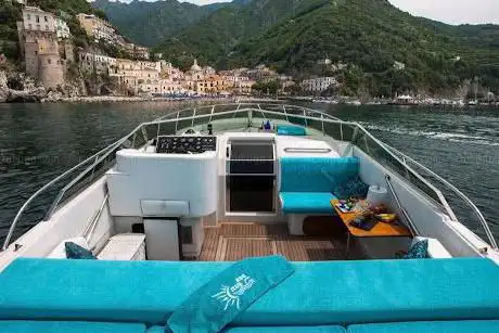 Photo de Seasunamalficoast di India Figliola