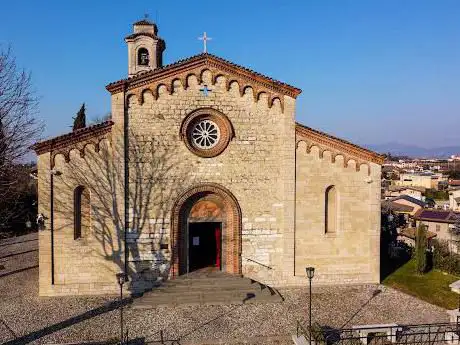 Photo de Santuario di Santo Stefano