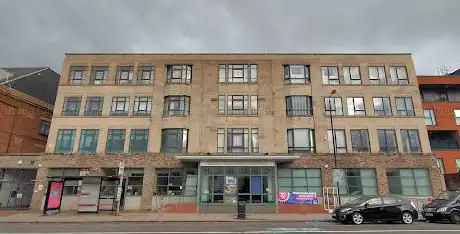 Photo de Battersea Central Methodist Mission Church and Centre