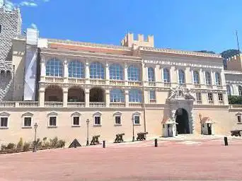 Place du Palais