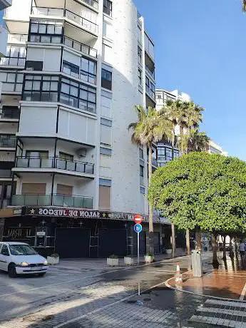 Photo de Le Tram Salon De Juegos