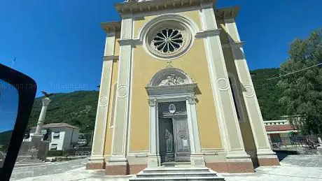 Photo de Chiesa Parrocchiale di Lago