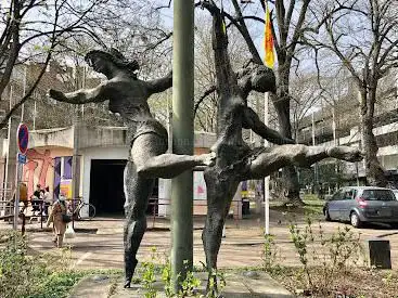 Táncolók - Sambre et Meuse