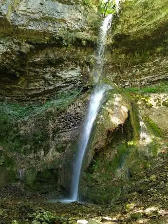 Photo de Cascata del Mughetto