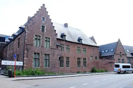 Voormalig Onze-Lieve-Vrouwhospitaal