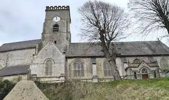 Église catholique Saint-Jean-Baptiste d'Houdain et son Cimetière