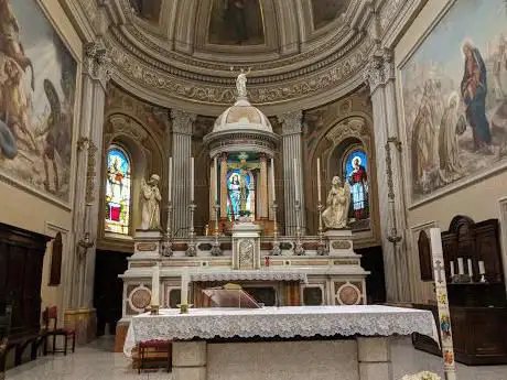 Photo de Church of Saints Peter and Paul