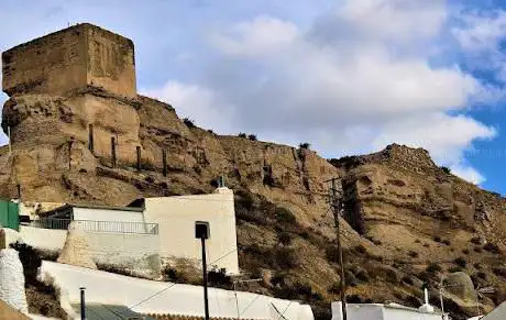Photo de Castillo De Bácor