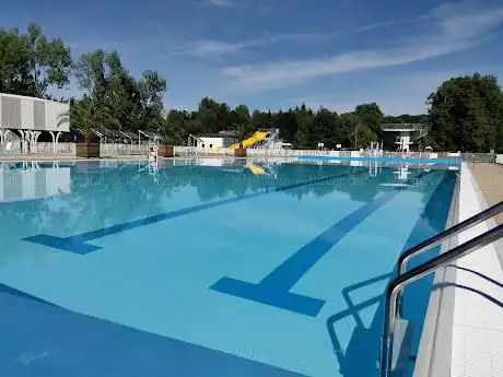 Piscine de Chalezeule