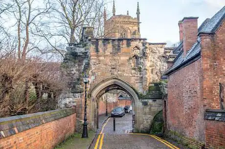 Photo de Turret Gateway (Prince Rupert's Gateway)