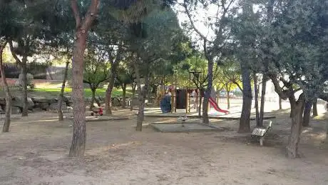 Photo de Plaça JardÃ­ de JOAN MONJO i PONS