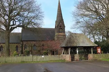 Photo de St John the Evangelist's Church Toft