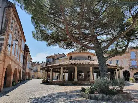 Halle aux grains d'Auvillar
