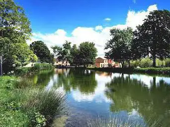 Photo de Etang De Beauvallon