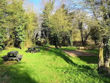 Photo de Picnic Area & Car Park