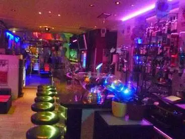 KARAOKE BAR * IL DELFINO*
