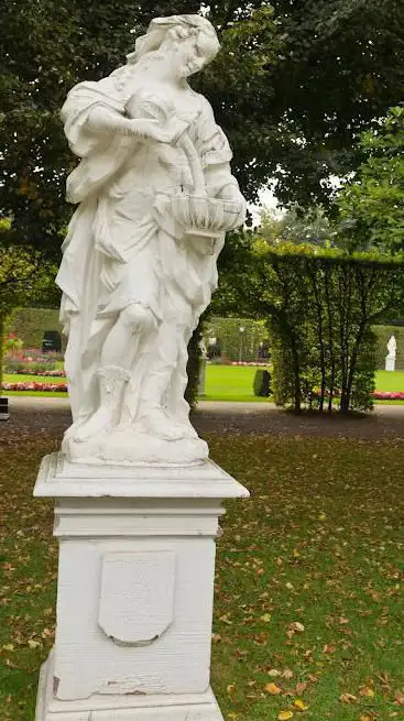 Mäßigkeit