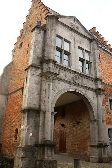 Porterie du Château d' Enghien