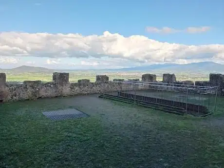 Acquafredda il castello di Ugolino