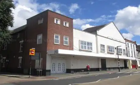 Photo de Mount Zion Pentecostal Church - Bedford