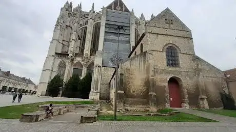 Église Notre-Dame-de-la-Basse-Å’uvre de Beauvais