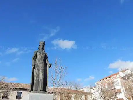 Photo de Monumento a Isabel la Católica