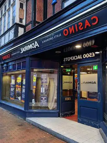 Photo de Admiral Casino: Stafford Bridge Street