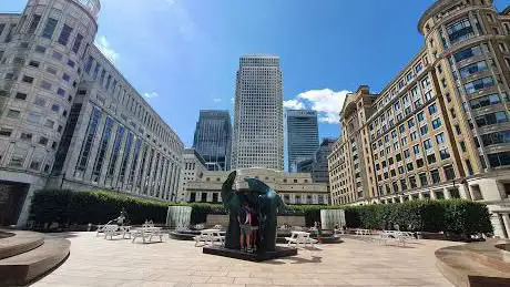 Photo de Cabot Square Fountain