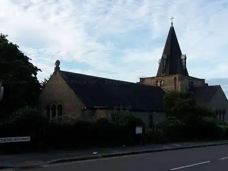 Photo de St Laurence Church Barkingside