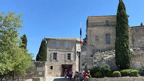 Les Baux-de-Provence - Office de Tourisme